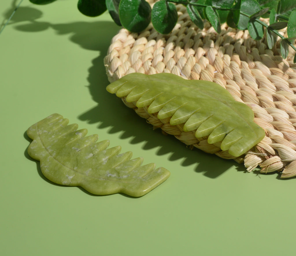 Peines de jade para el cuidado y el masaje del cuero cabelludo